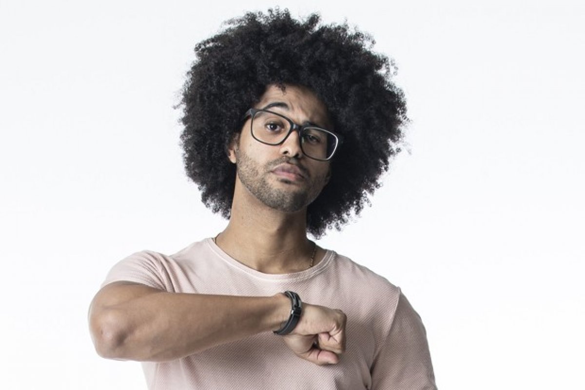 Luciano, primeiro eliminado do BBB 22, testa positivo para a Covid-19