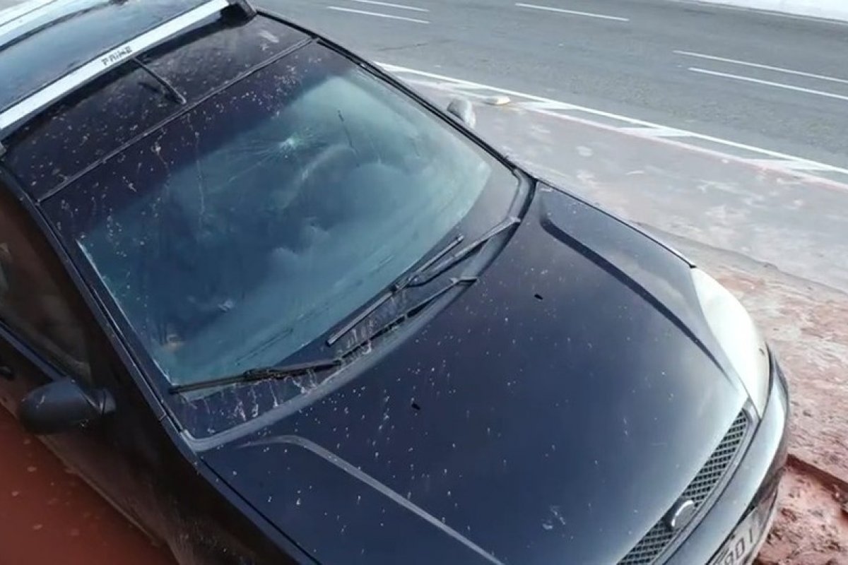 Dois motoristas ficam feridos em acidentes na região da Avenida Paralela, em Salvador