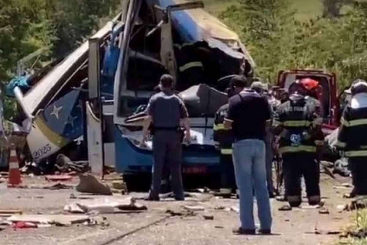Número de colisões envolvendo ônibus e caminhões crescem no Brasil