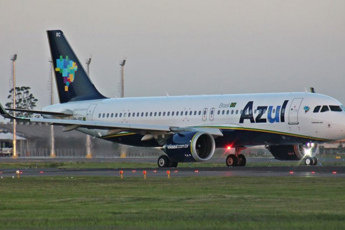 Em Salvador, avião da Azul é inspecionado após falsa suspeita de sequestro a bordo