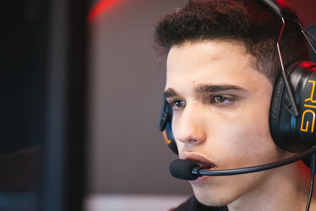 Ex-campeão brasileiro de LoL é acusado de assediar duas mulheres