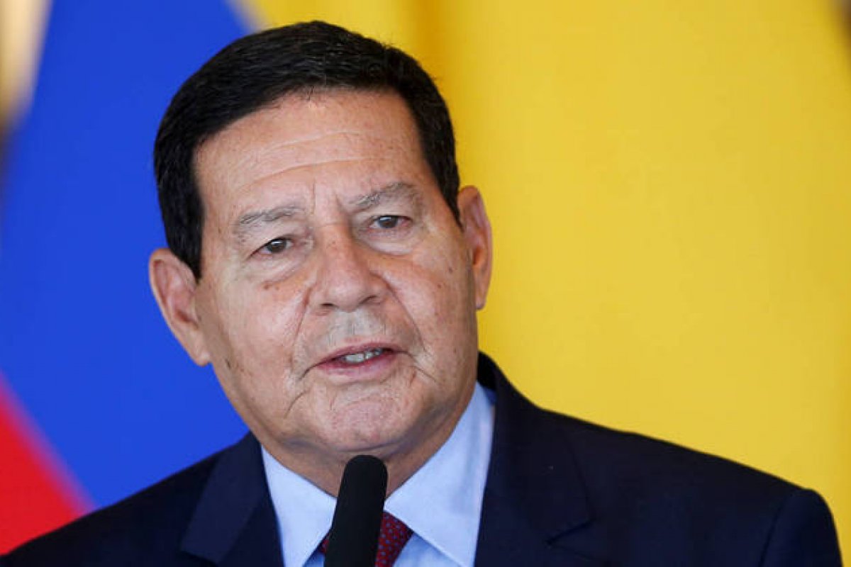 Rússia exerce 'direito de espernear' contra o avanço da Otan, diz Mourão