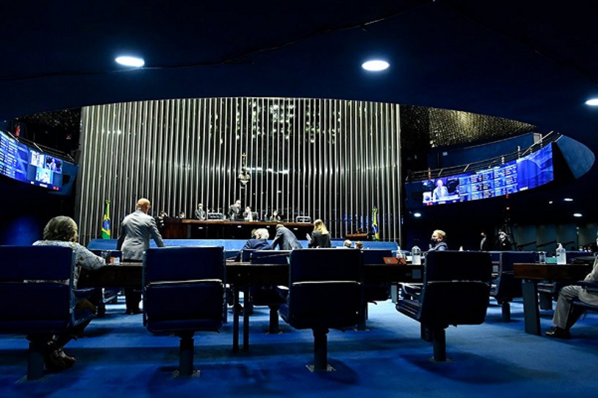 Comissão no Senado vai analisar PL que aumenta penas de crimes cometidos na internet