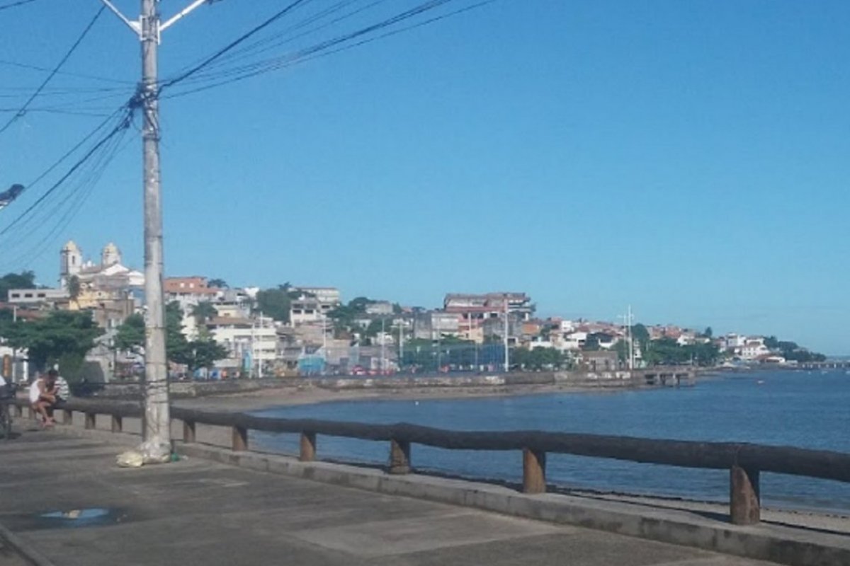 Jovem é morto a tiros na Av. Beira Mar, em Salvador