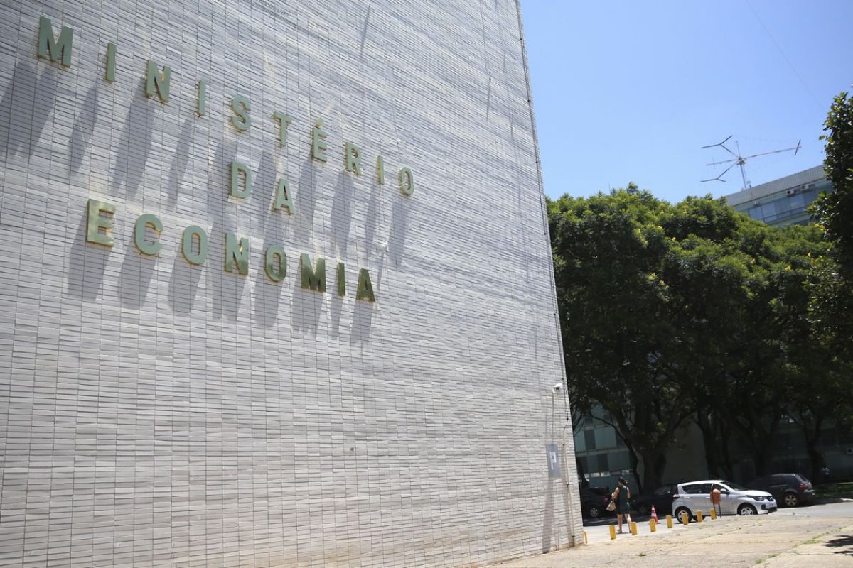 Governo Federal cria decreto que reduzirá custos dos repasses de recursos a estados e municípios