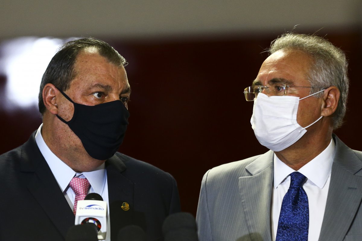 Aras pede ao STF que intime Renan e Aziz por suposto vazamento de dados na CPI