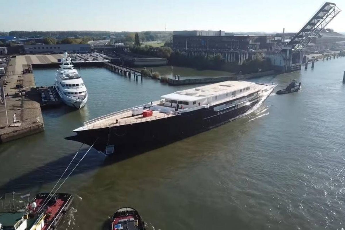 Ponte histórica na Holanda será desmontada para conceder passagem à iate de luxo do bilionário Jeff Bezos
