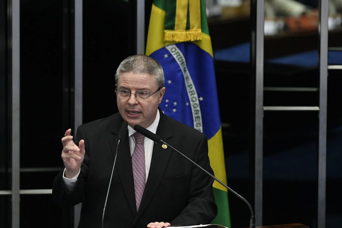 Antonio Anastasia toma posse como ministro do TCU