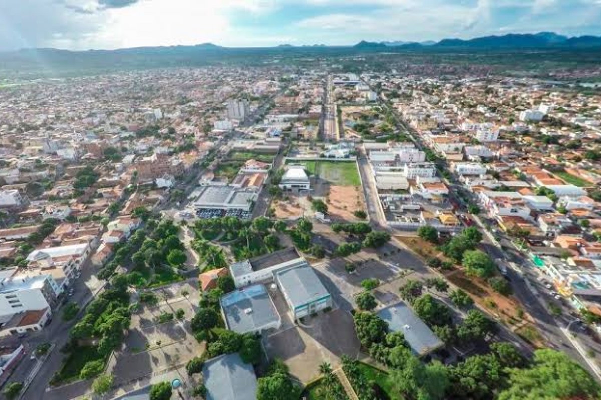 MP-BA pede anulação de seleção ilegal de estudantes para bolsa universitária em Guanambi