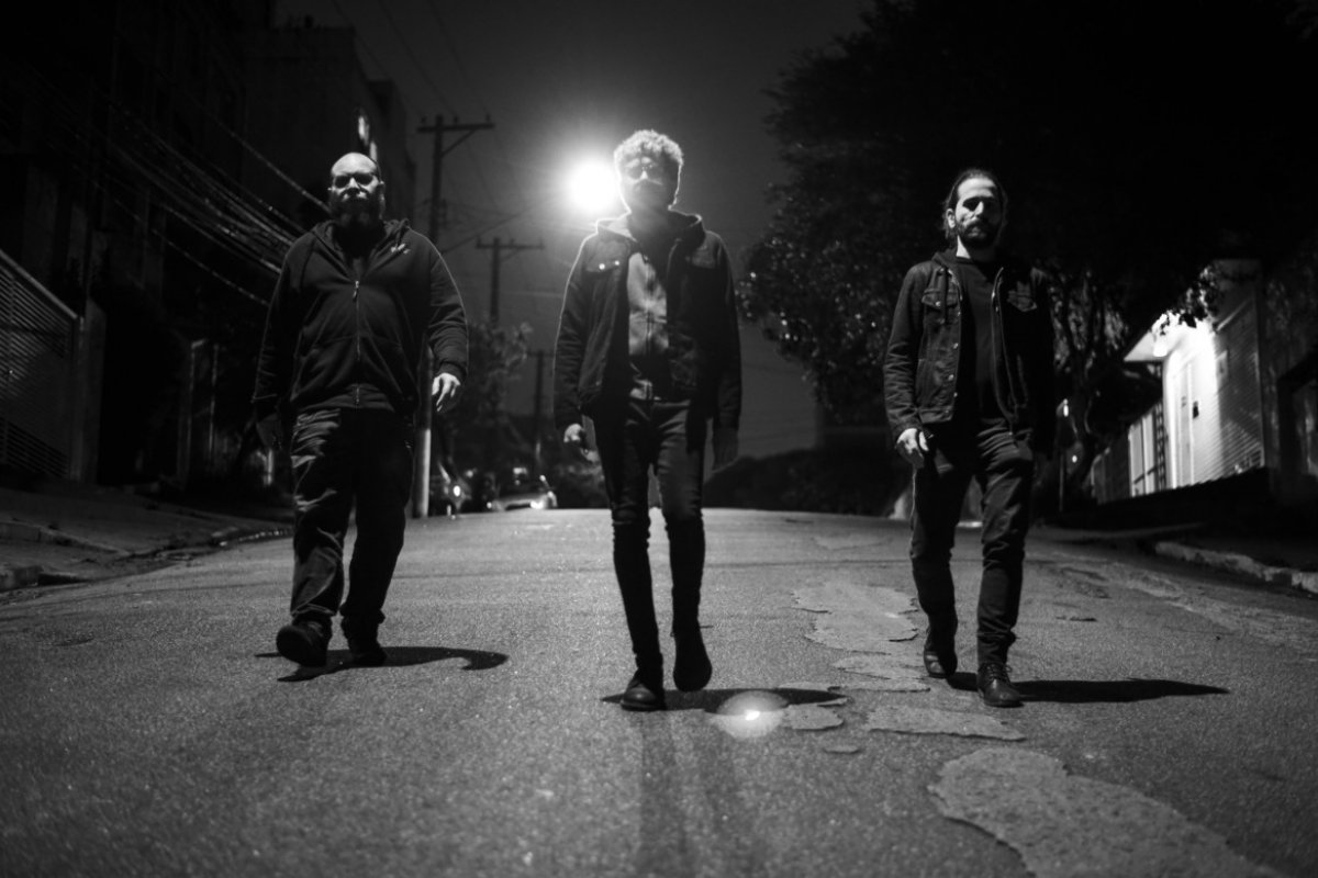 'Menores atos' lança música para celebrar participação no Lollapalooza 2022