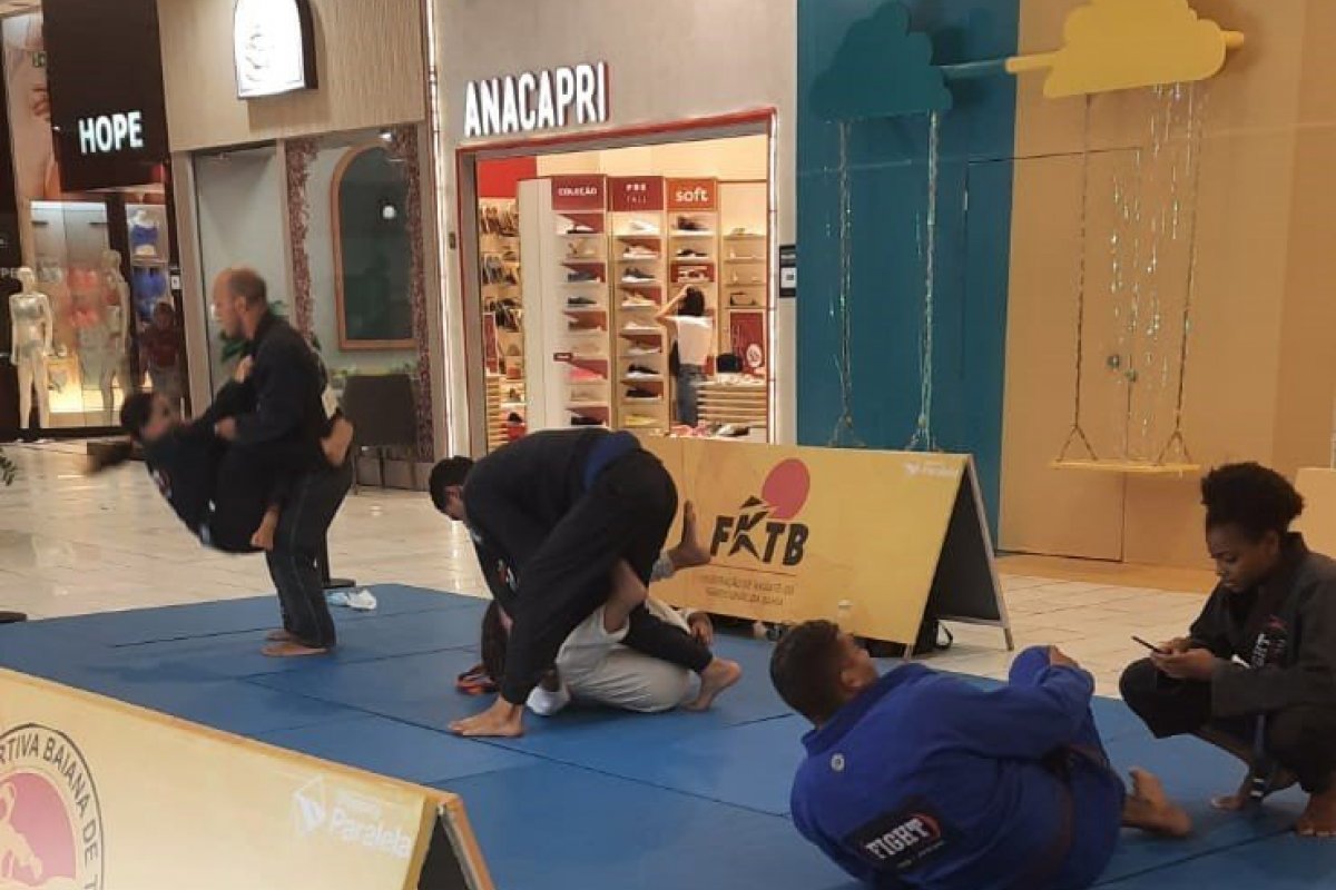 Viva Verão Paralela realiza oficinas de artes marciais