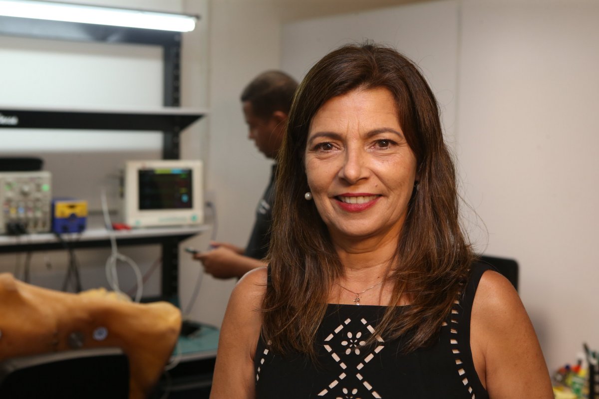 Adélia Pinheiro assume a Secretaria de Saúde da Bahia