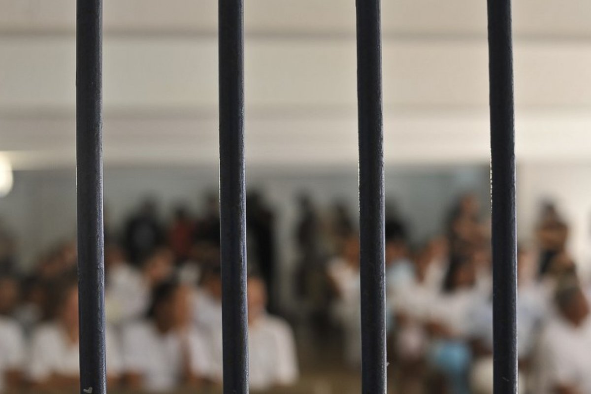 Brasil: taxas de presos vacinados é maior que da população geral