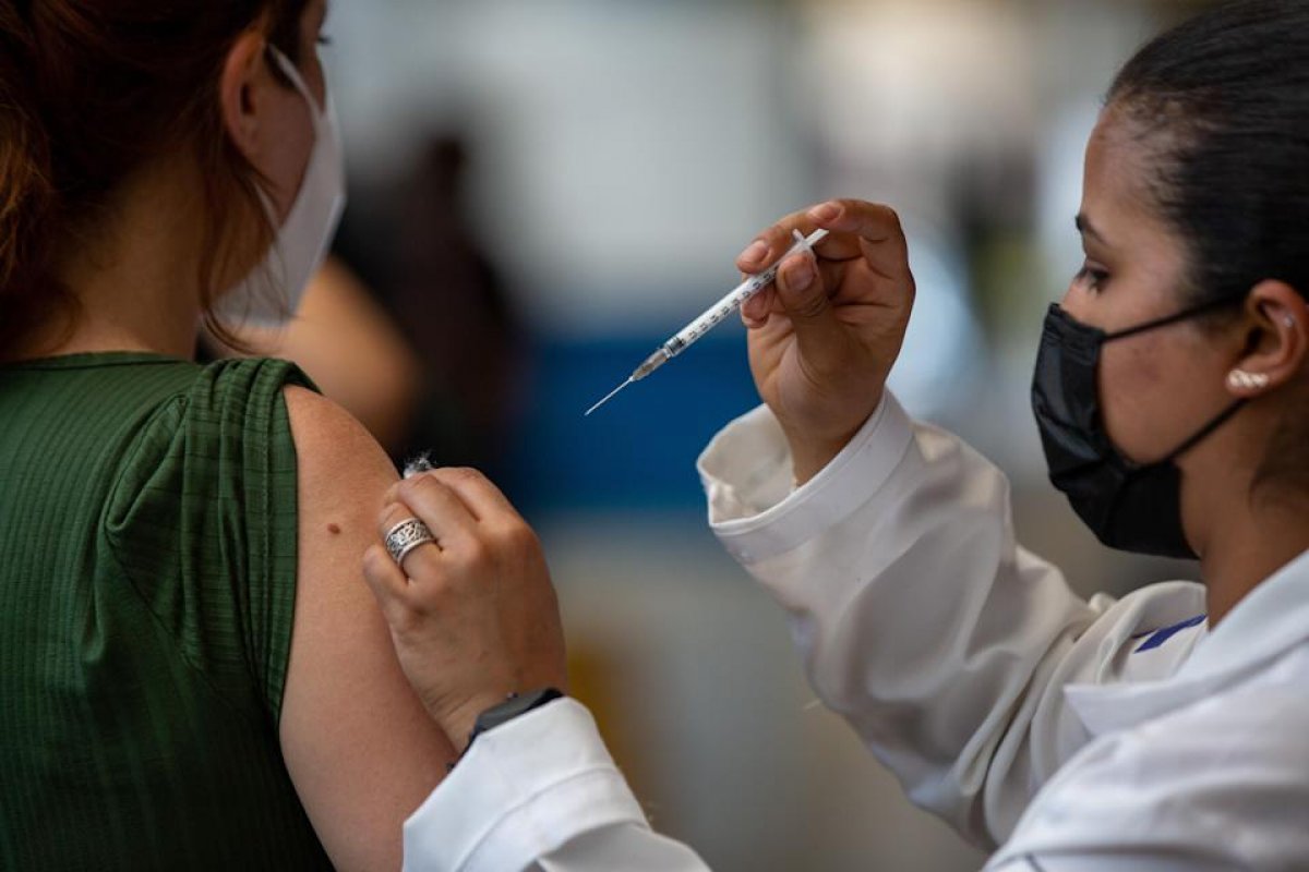 Vacinação contra Covid-19 é suspensa em Salvador neste domingo (6)