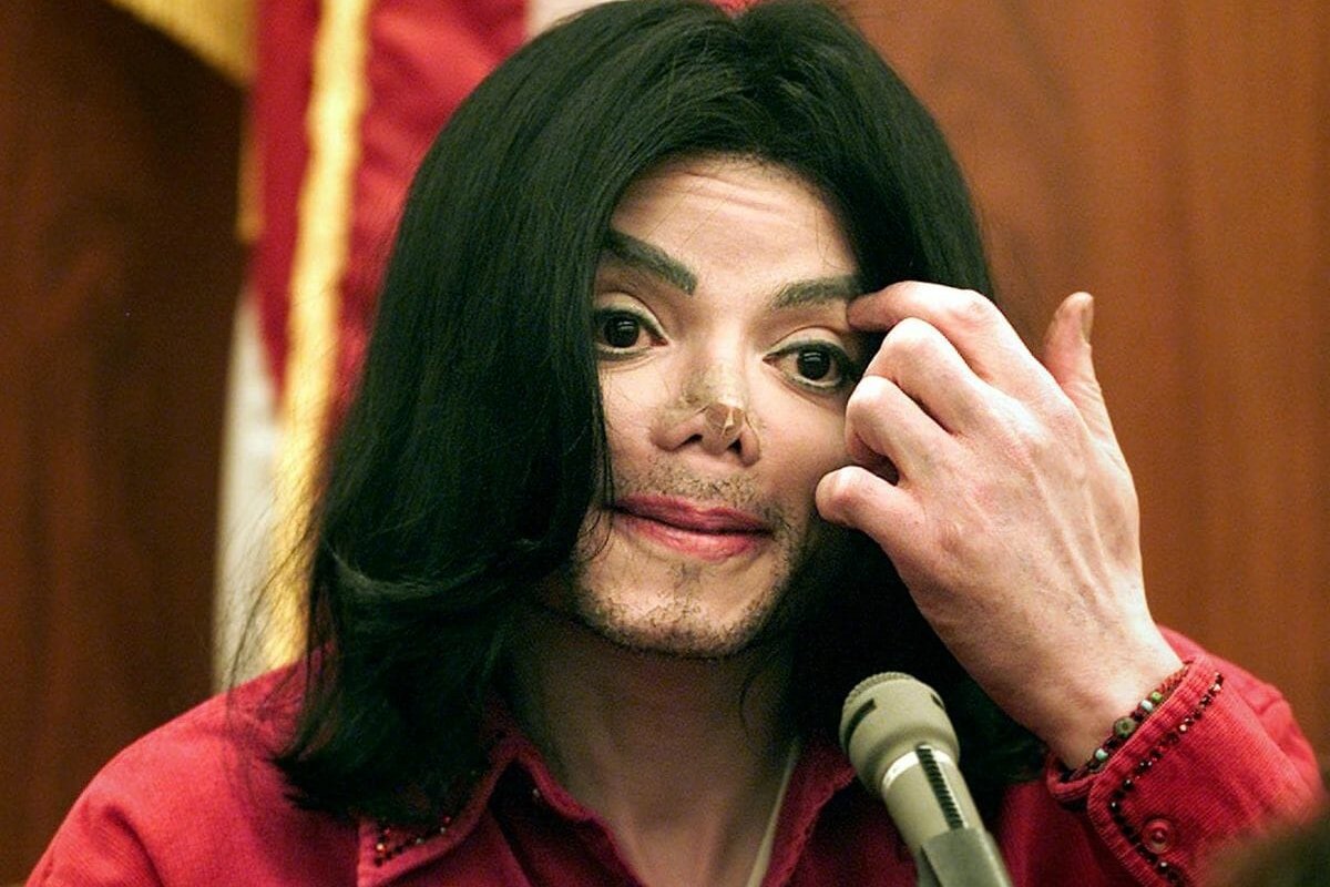 Michael Jackson ganhará filme biográfico com aprovação da família