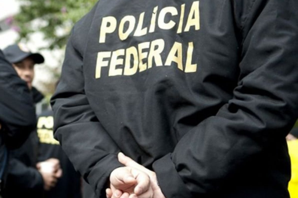 PF diz que inquérito divulgado por Bolsonaro não estava sob sigilo