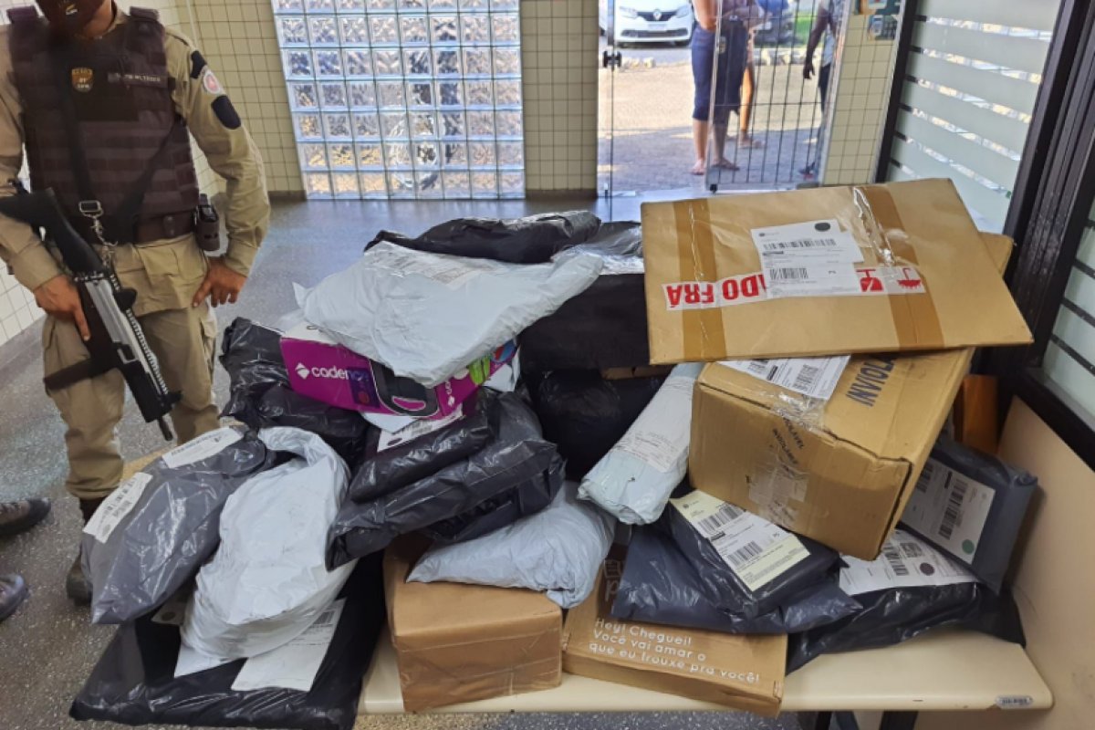 Trio é preso por suspeita de assalto em Itinga