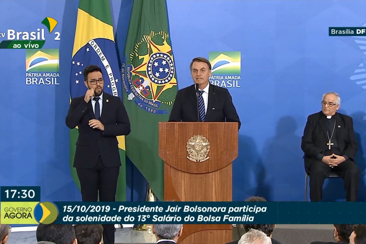 Governo anuncia o pagamento do 13º para beneficiários do Bolsa Família