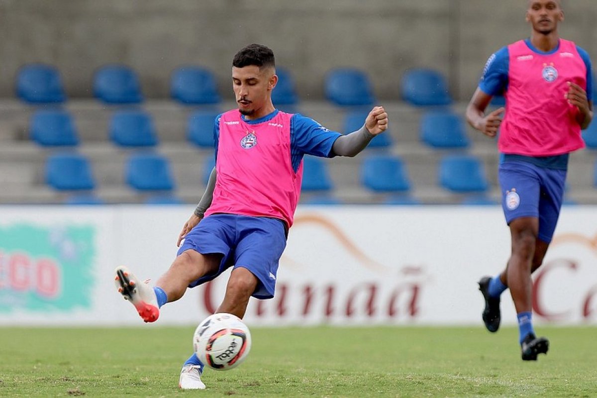 Para tentar entrar no G-4 do Estadual, Bahia recebe Barcelona de Ilhéus, na volta da torcida à Fonte