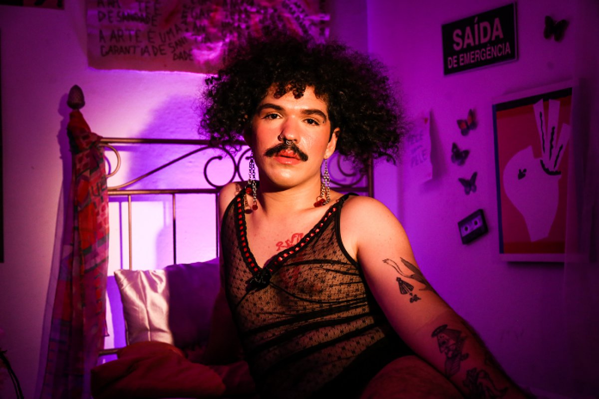 Trazendo uma linguagem do pop piseiro, Jader lança novo single