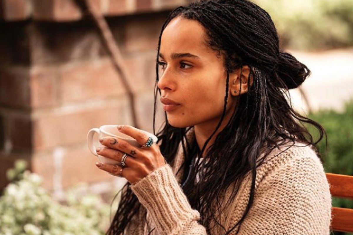 Zoë Kravitz será a Mulher-Gato no filme The Batman