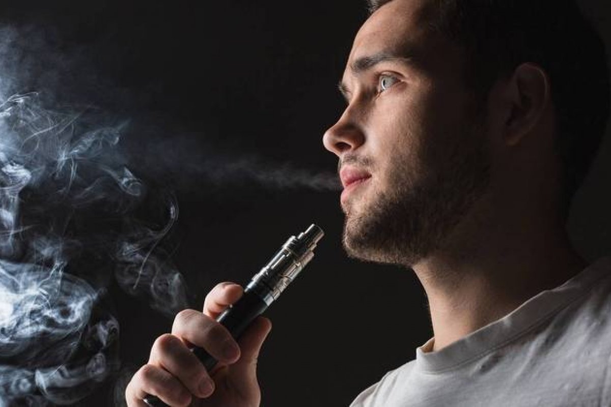 Cigarro eletrônico pode aumentar o sintomas de Covid-19, indica estudo