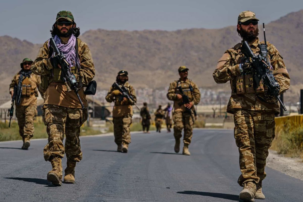 Jornalistas estrangeiros em missão da ONU são detidos em Cabul