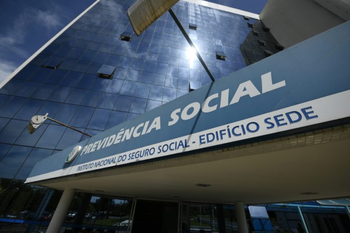 Executivo define INSS como gestor único da aposentadoria de servidores federais