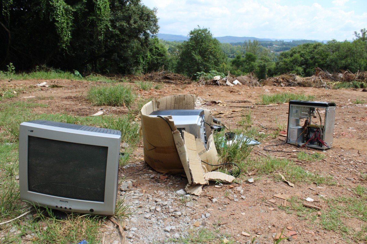 Descarte de lixo eletrônico: responsabilidade social e ambiental