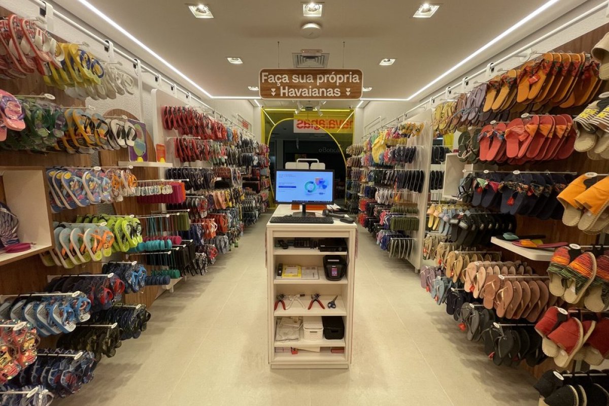 Havaianas inaugura em Aracaju sua primeira loja compacta no mundo com o novo conceito global