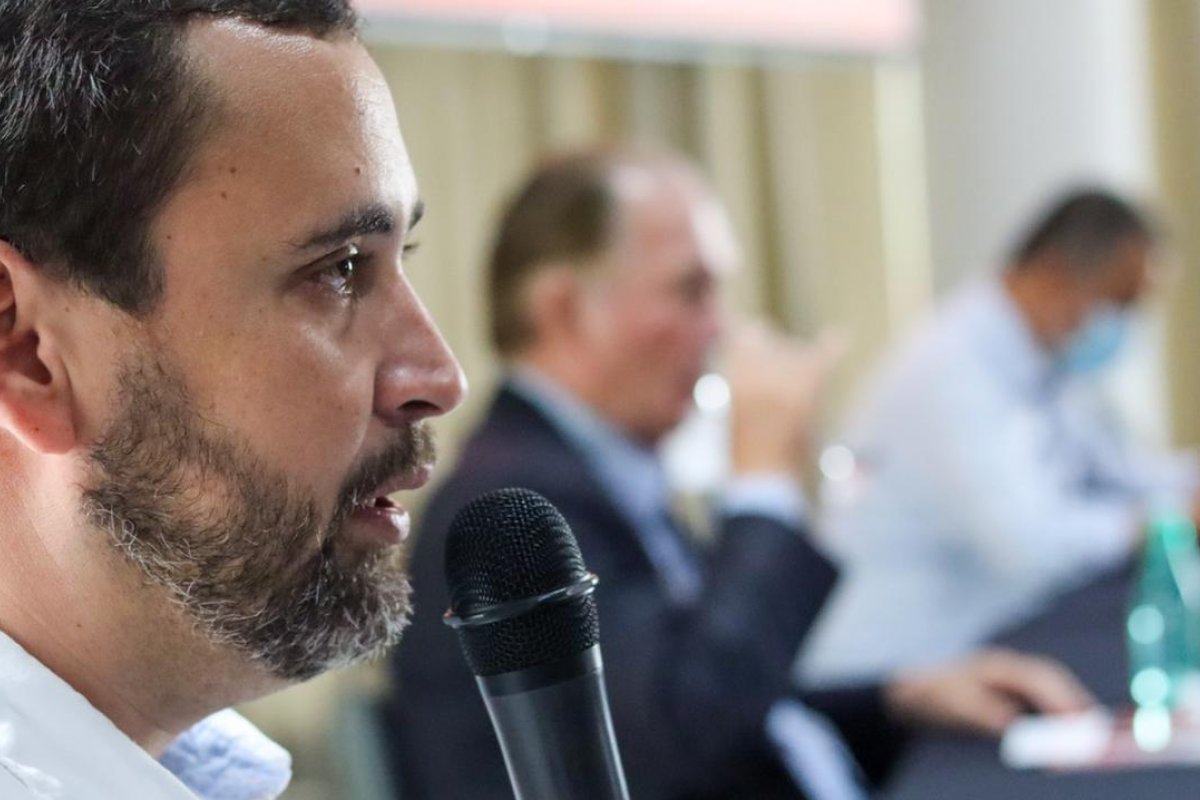 Exclusivo: Éden Valadares diz que Neto tem postura de "valentão" e critica sem apontar soluções