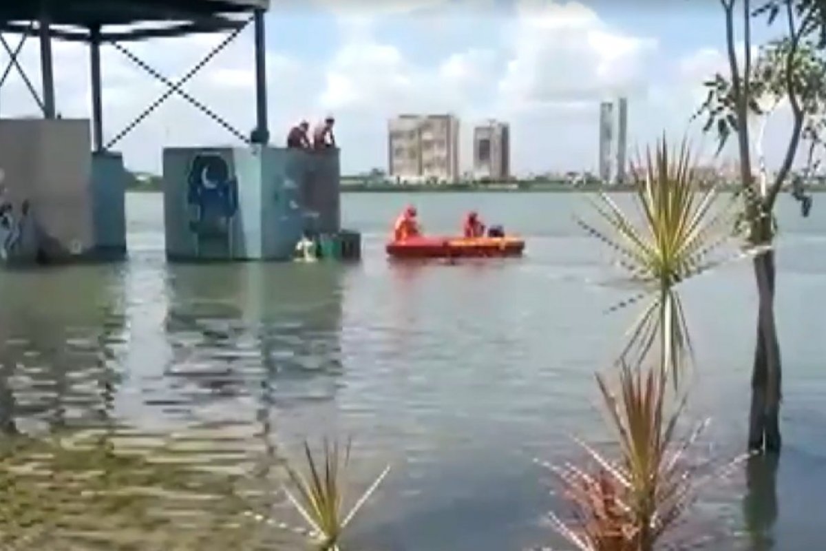 Familiares afirmam que corpo encontrado no Rio São Francisco é de adolescente desaparecido