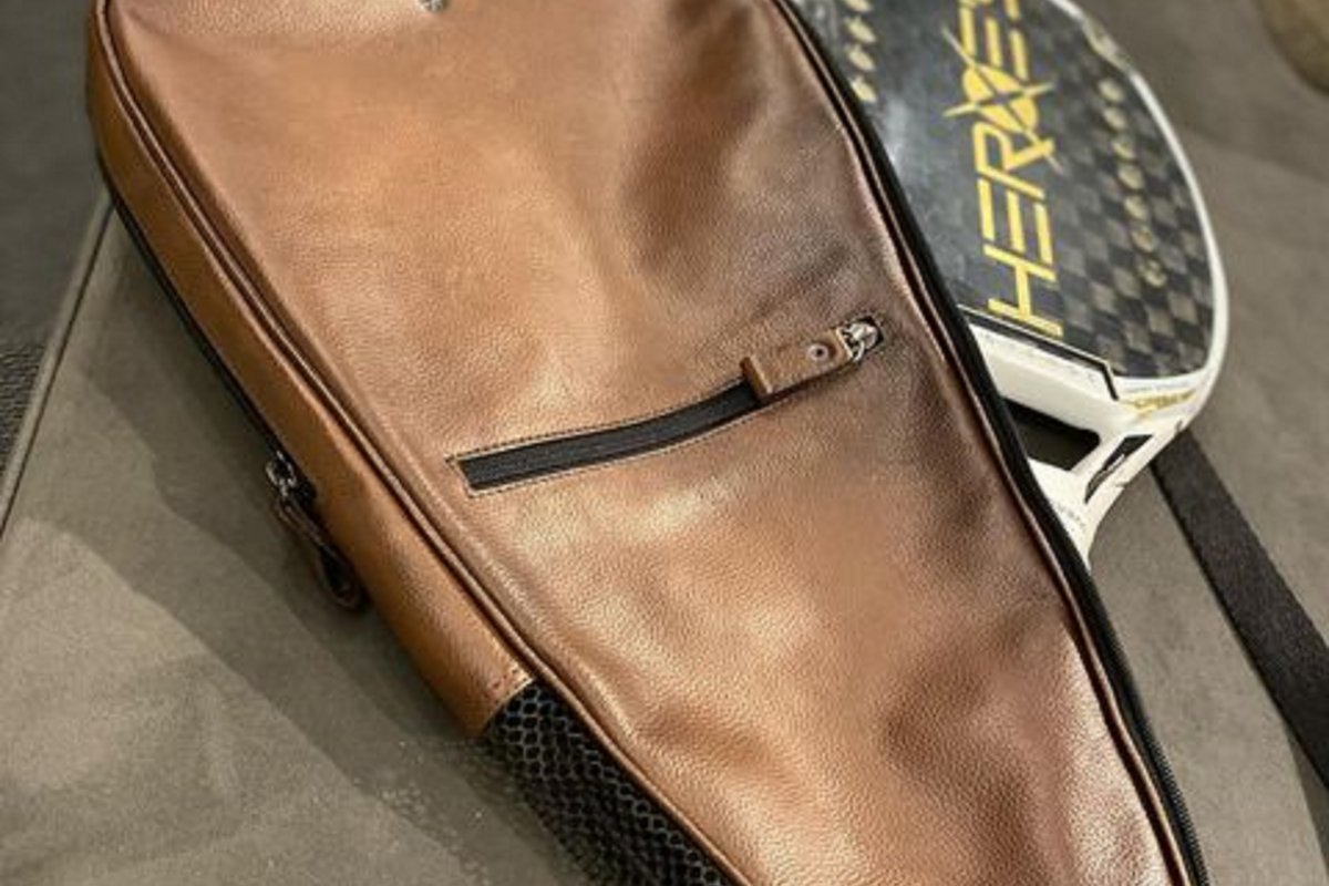 Homem do Sapato lança bags especiais para praticantes de beach tennis