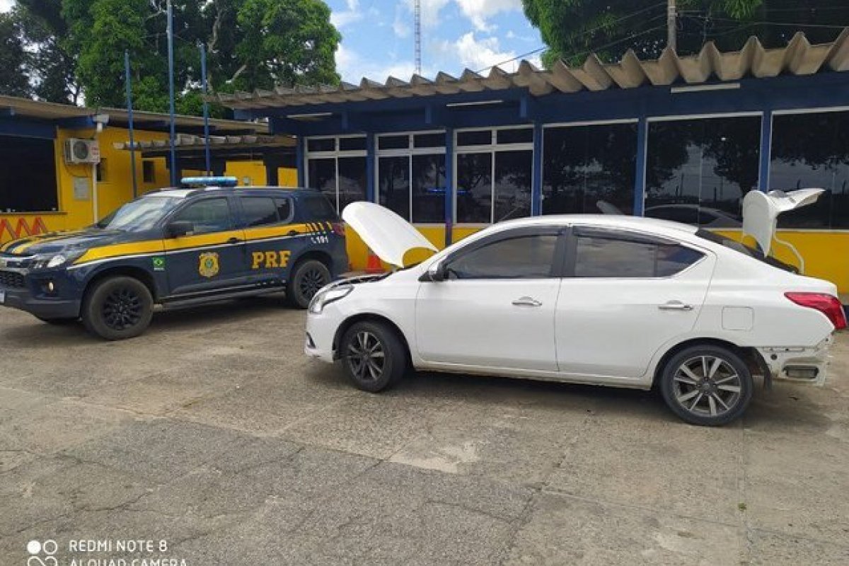 Adolescente é flagrado conduzindo carro roubado na Bahia