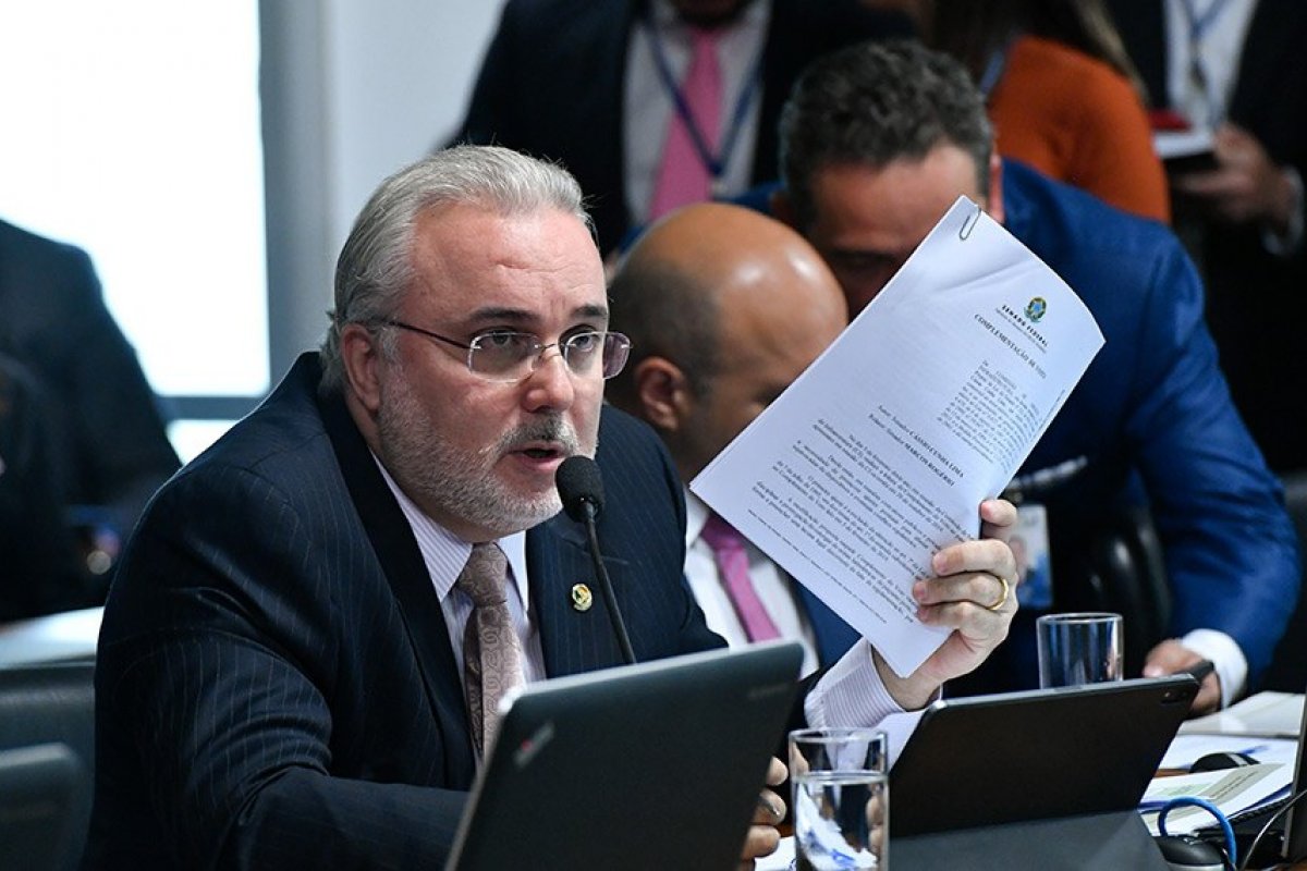 Relator de nova reforma do ICMS dos combustíveis adia votação