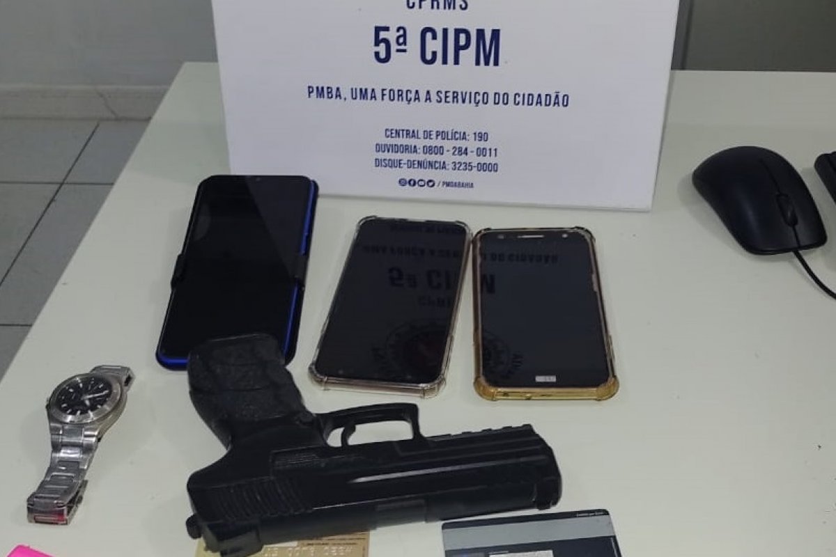 PM prende suspeito que tentava embarcar com arma falsa no Ferry-Boat