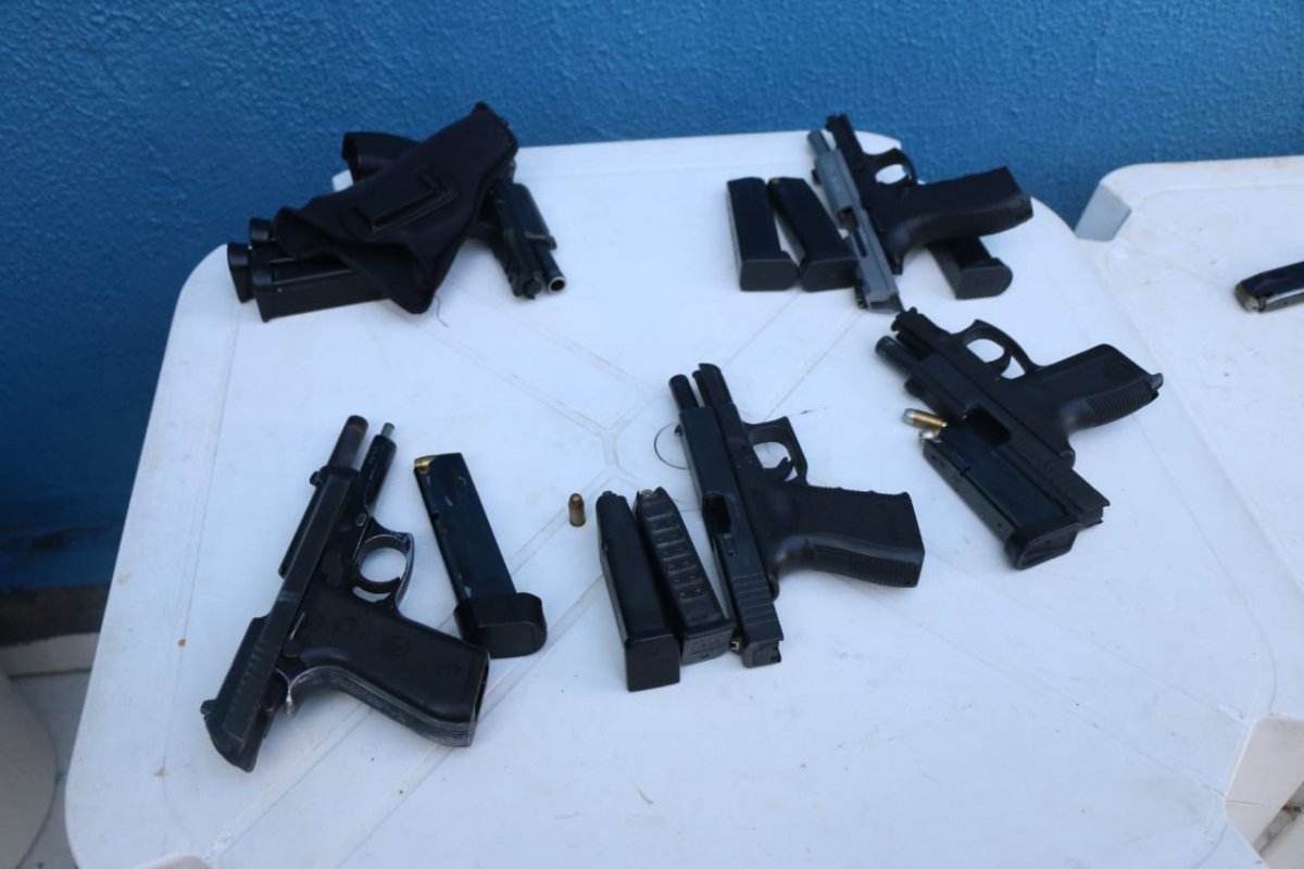 Armas e celulares de associados à Aspra são apreendidos para perícia