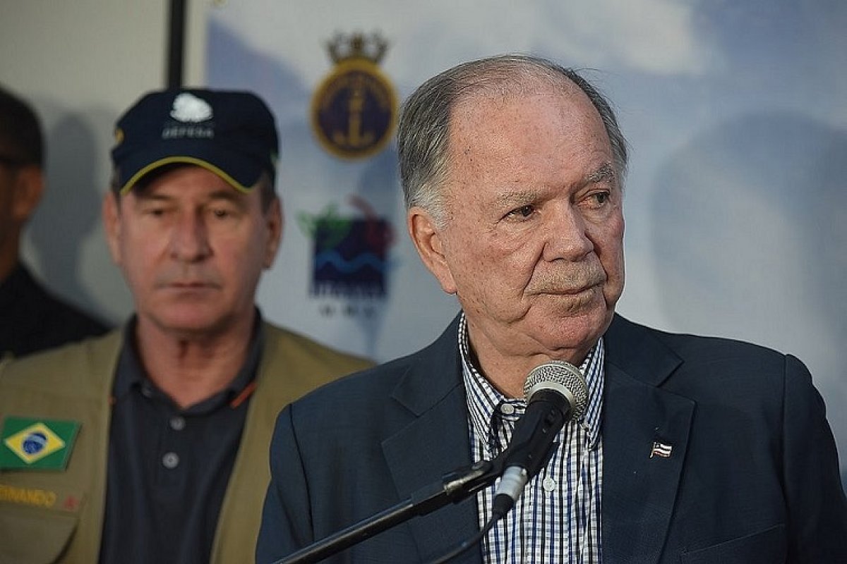 João Leão passa bem após apresentar mal estar durante comemoração dos 197 anos da PM-BA