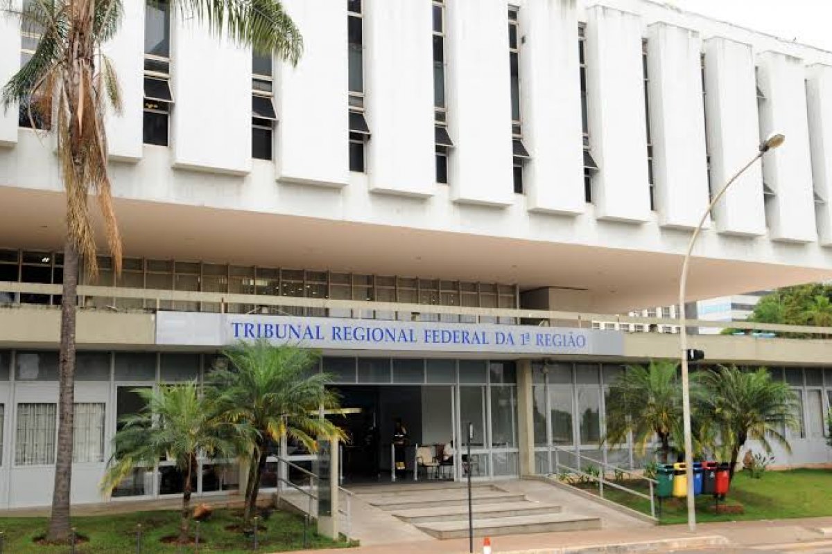 TRF-1 define lista tríplice para vaga de advocacia