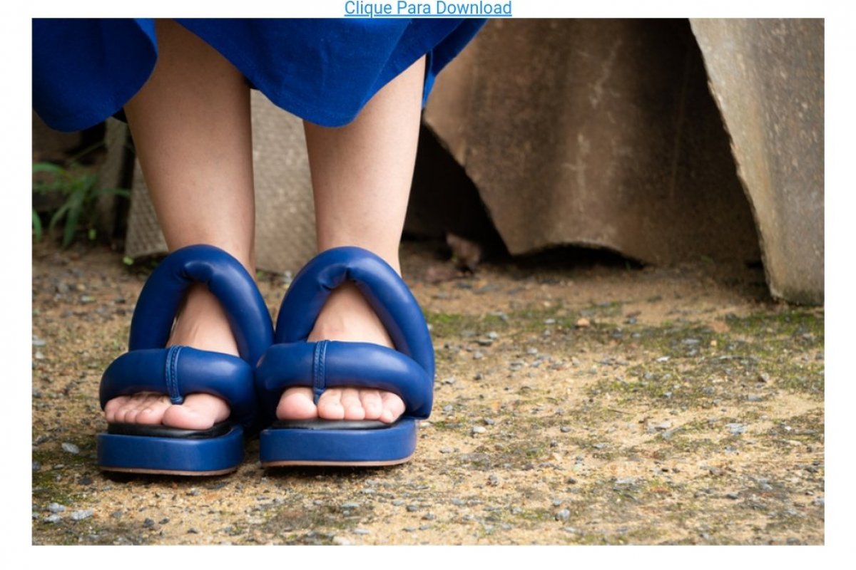 Conheça Virgínia Barros, designer por trás da sandália azul usada pela Linn da Quebrada no BBB22
