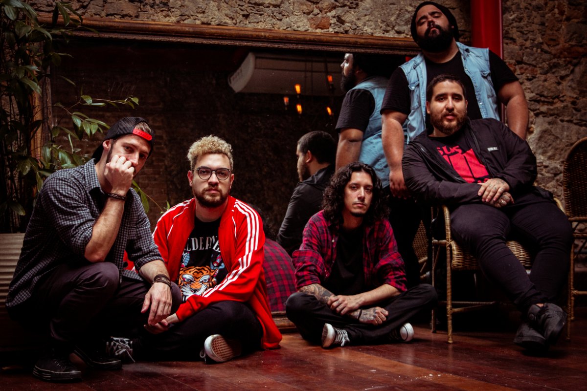 Em parceria com Renato Rocha e Fabio Carelli, Circus lança nova música 'Mil Razões'