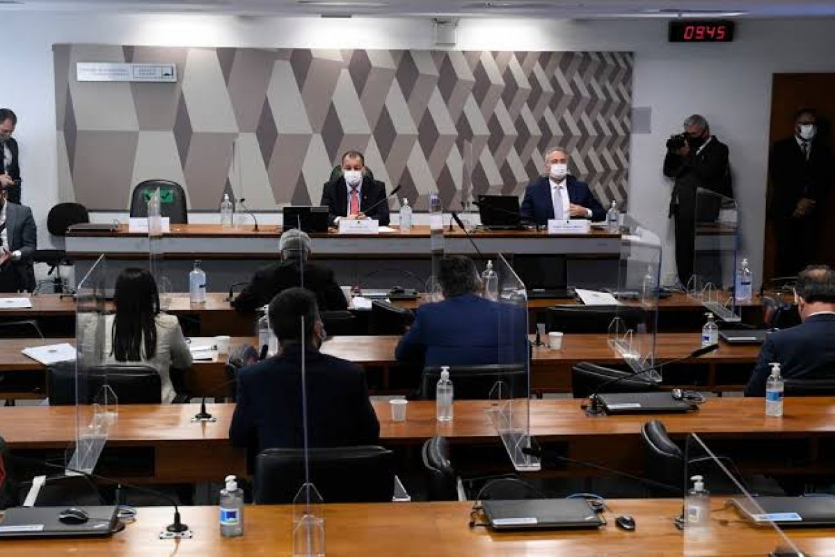 PGR volta a dizer que documentos enviados por CPI da Covid precisam de ajustes