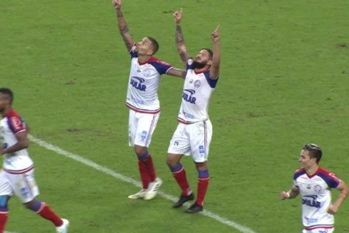 Com gol no fim, Bahia vence Grêmio fora de casa e cola no G-6