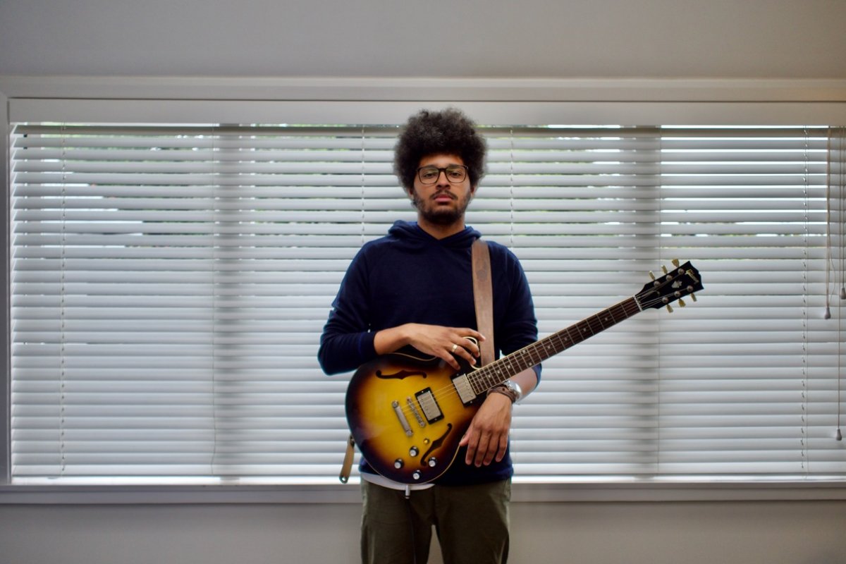 Ed Curva fala sobre saúde mental em seu novo EP 'Time for Myself'