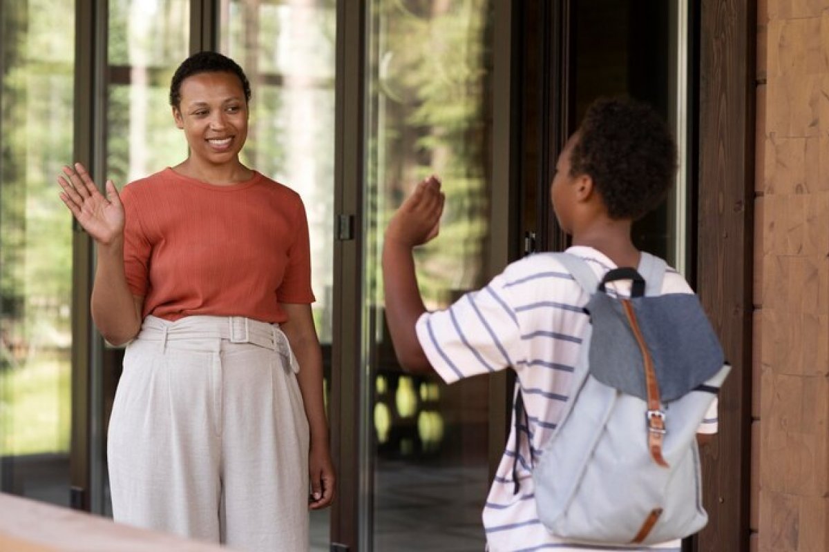Volta às aulas: como ajudar o seu filho a se readaptar à rotina escolar?