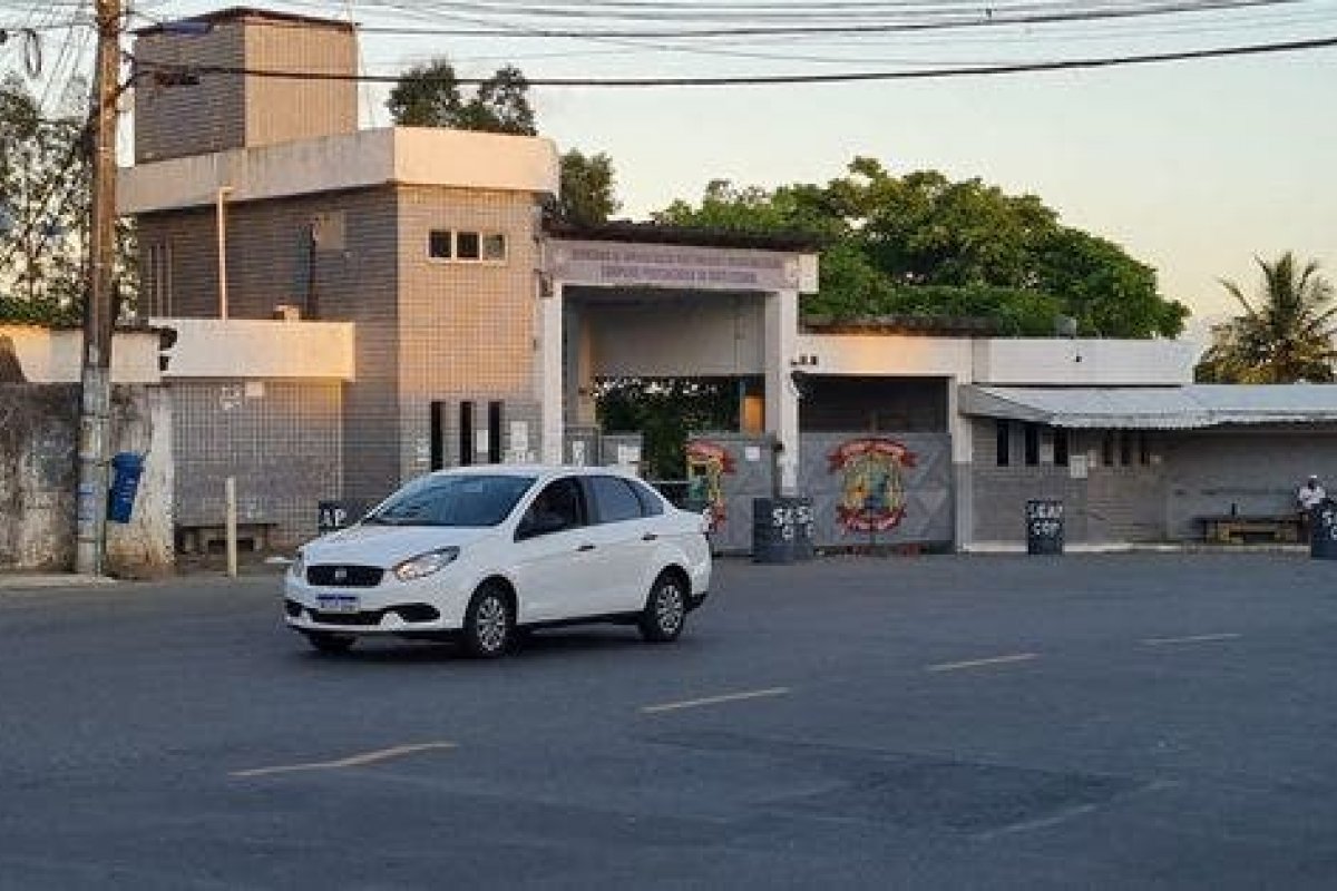 Líder da oposição na AL-BA cobra repostas do governo após rebelião na Lemos Brito