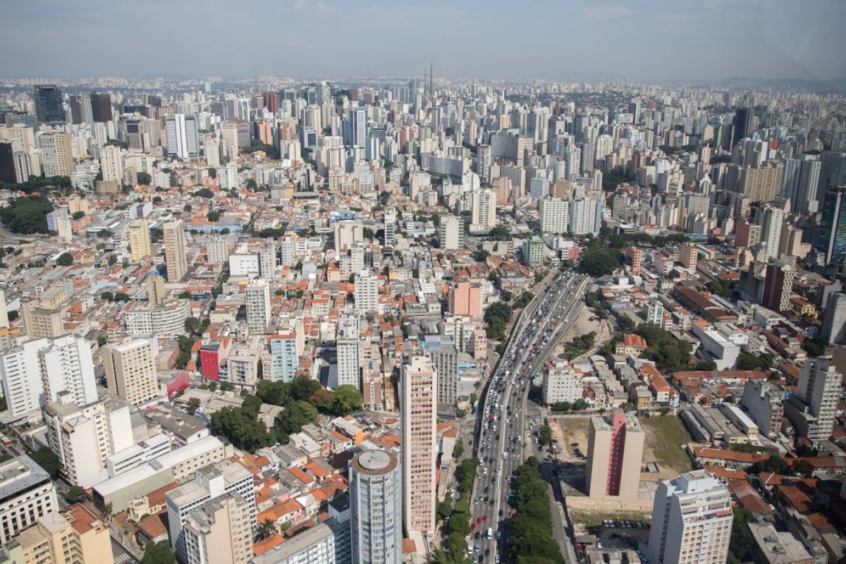 Venda de imóveis novos fecha 2021 com alta de 12,8%, aponta pesquisa