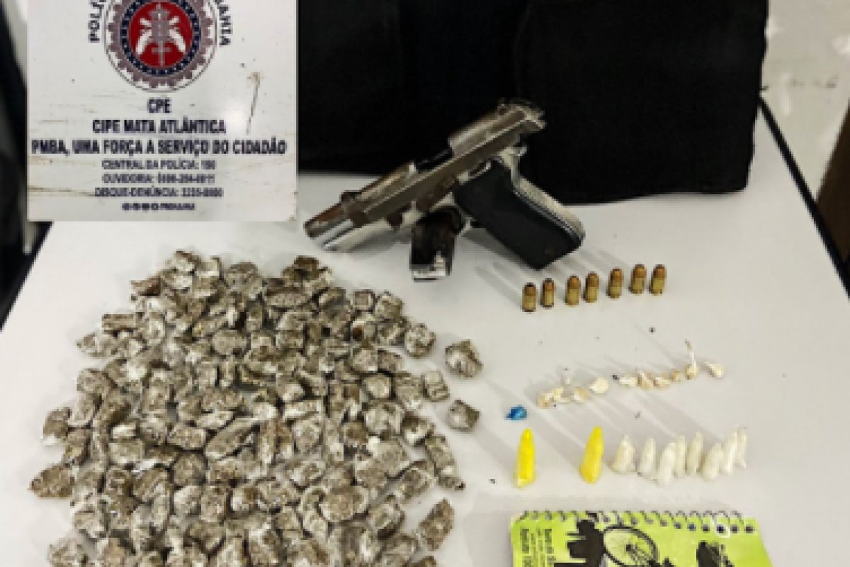 Polícia Militar prende dupla com pistola e munições em Trancoso