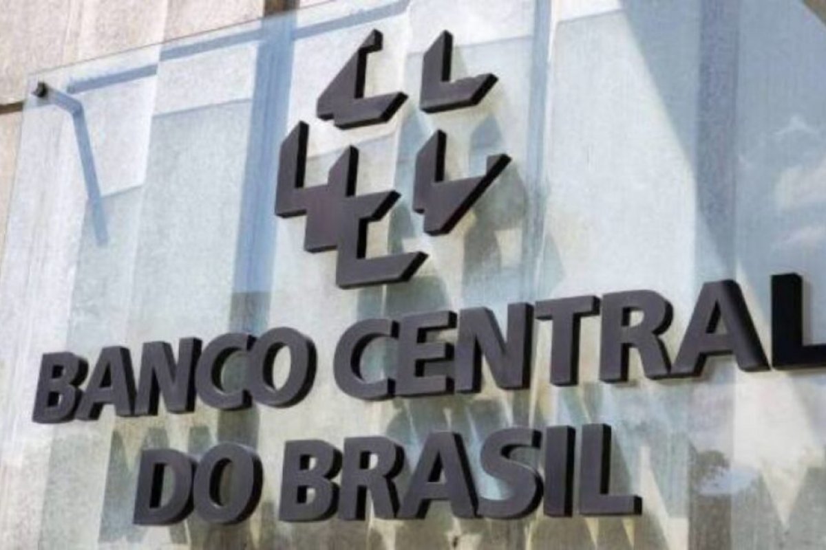 5,8 milhões ainda não consultaram se possuem dinheiro esquecido no BC