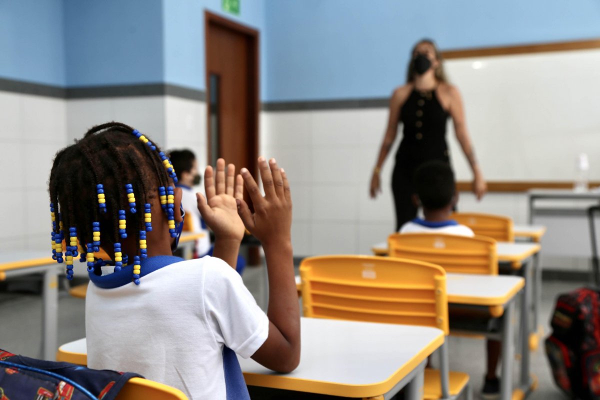 Justiça proíbe prefeitura de Salvador de contratar novos professores pelo Reda